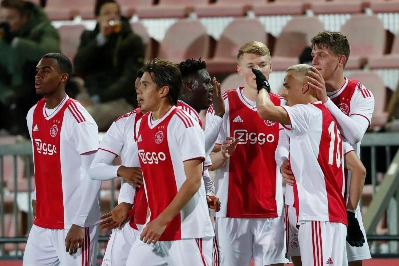 lol英雄攻略-关于荷甲赛前走向成谜；尼斯止住颓势；底气十足；纪律约束更严格的信息