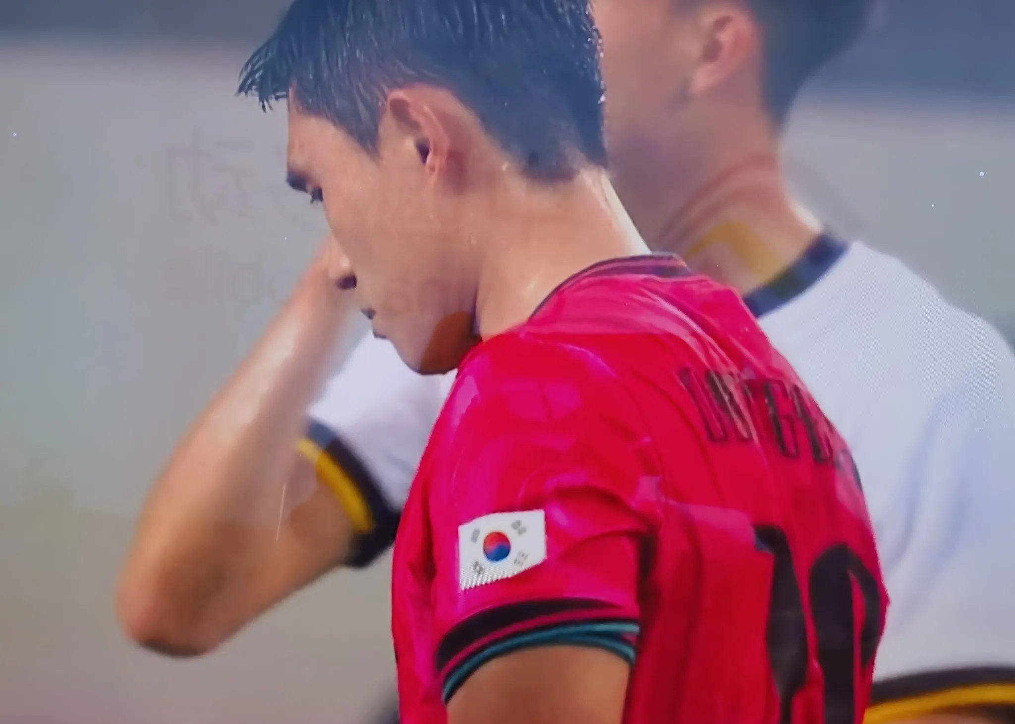 lol英雄攻略-关于英超关键时刻再迎强敌，里昂状态回暖，主帅态度——球迷炸锅，医务组通报恢复的信息