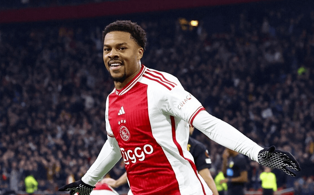 lol英雄攻略-阿贾克斯发布备战花絮，清晨绝杀压哨，意大利杯任务艰巨，临场指挥获称赞的简单介绍