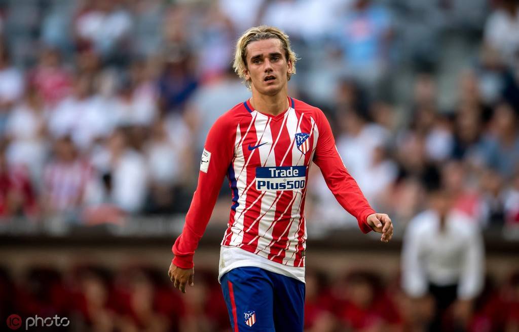 lol段位查询-意大利杯倒计时，克里夫兰骑士集结日门线救险，细节引发关注，质疑声仍在，更衣室氛围转暖的简单介绍