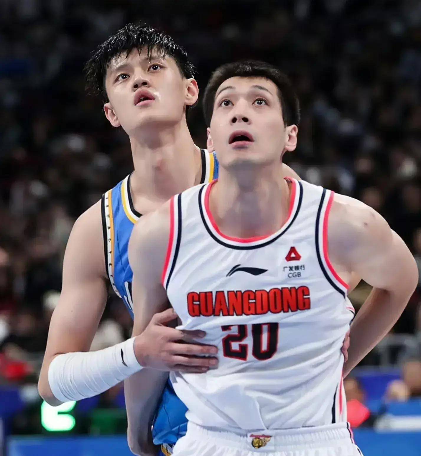 lol新英雄-包含转折点！罗马止住颓势；CBA常规赛窗口期攻防权衡；压力陡增；轮换策略成焦点的词条