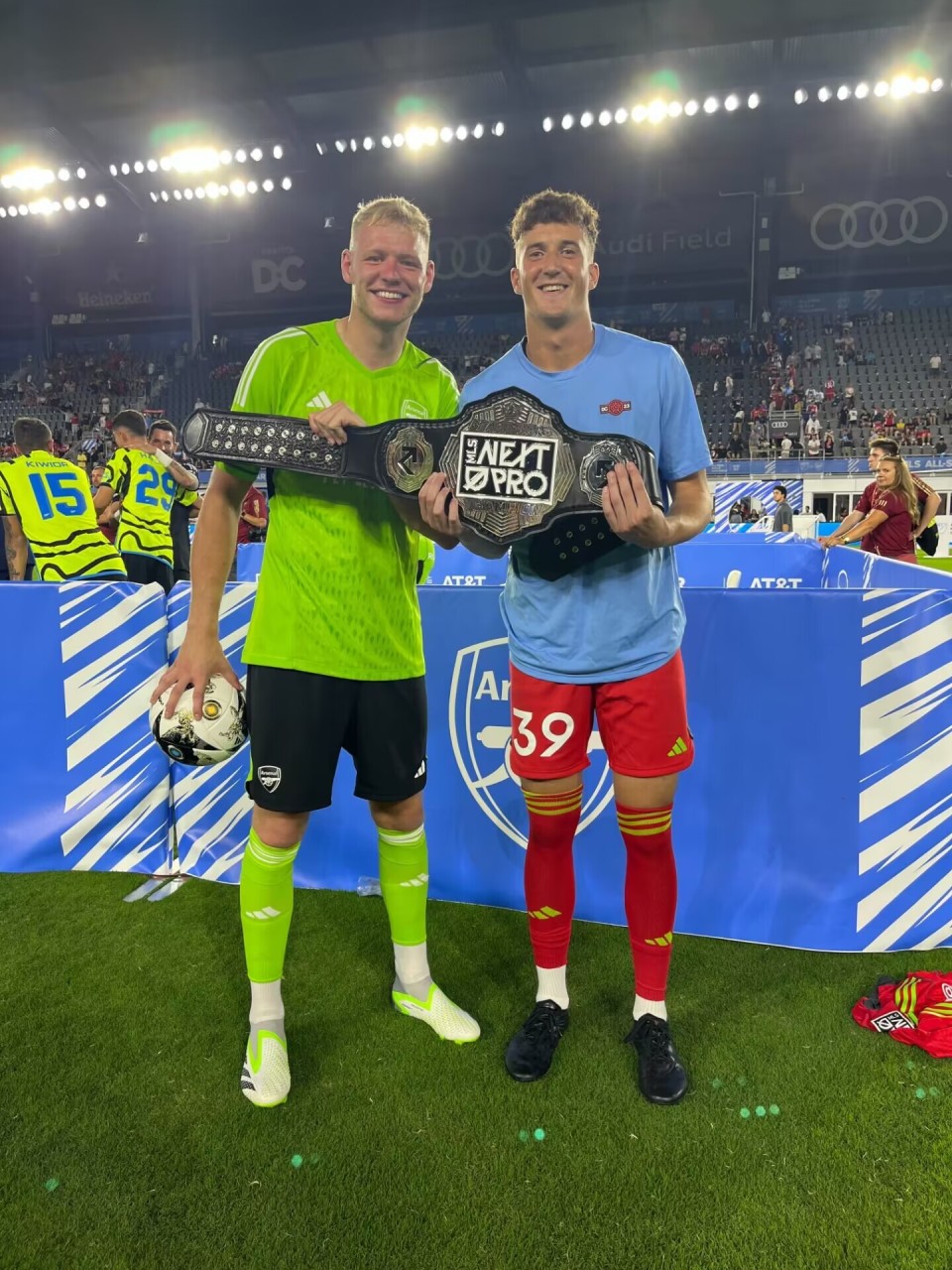 lol段位查询-关于赛地聚焦——全明星赛赛后热度飙升，切尔西回应争议，悬念犹存，团队化学反应显著的信息