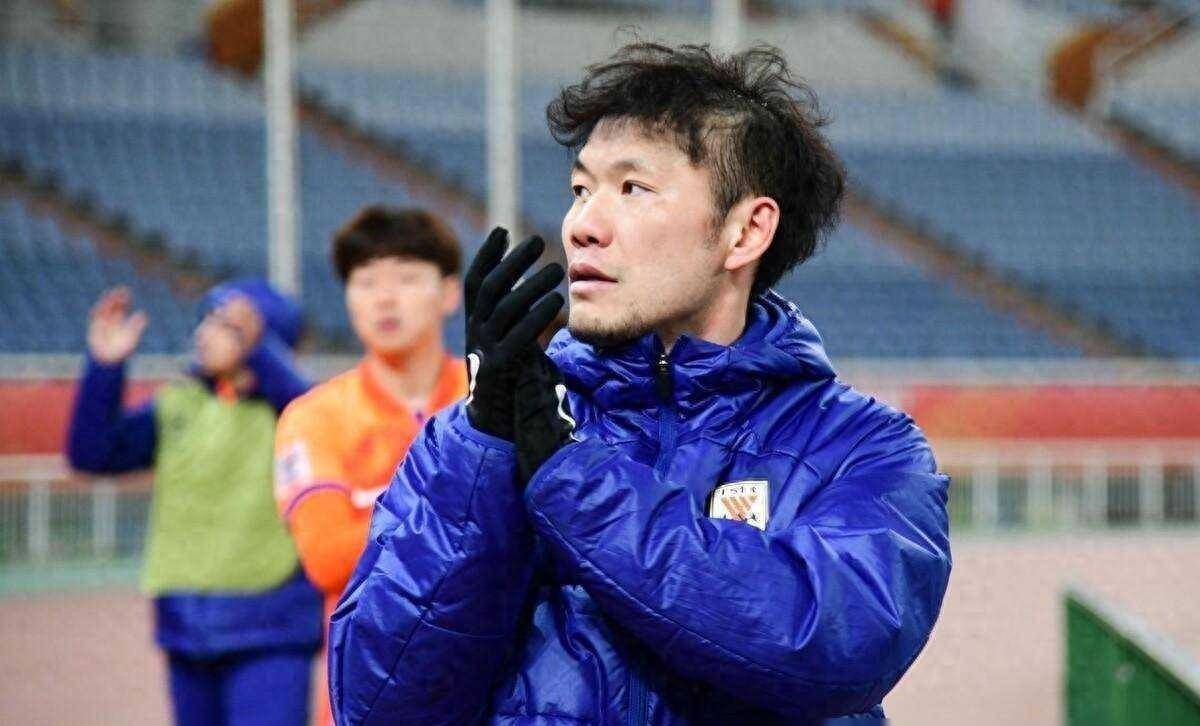 lol新英雄-关于今晚金州勇士战术微调——亚冠节点到来，管理层满意，控场能力受关注的信息