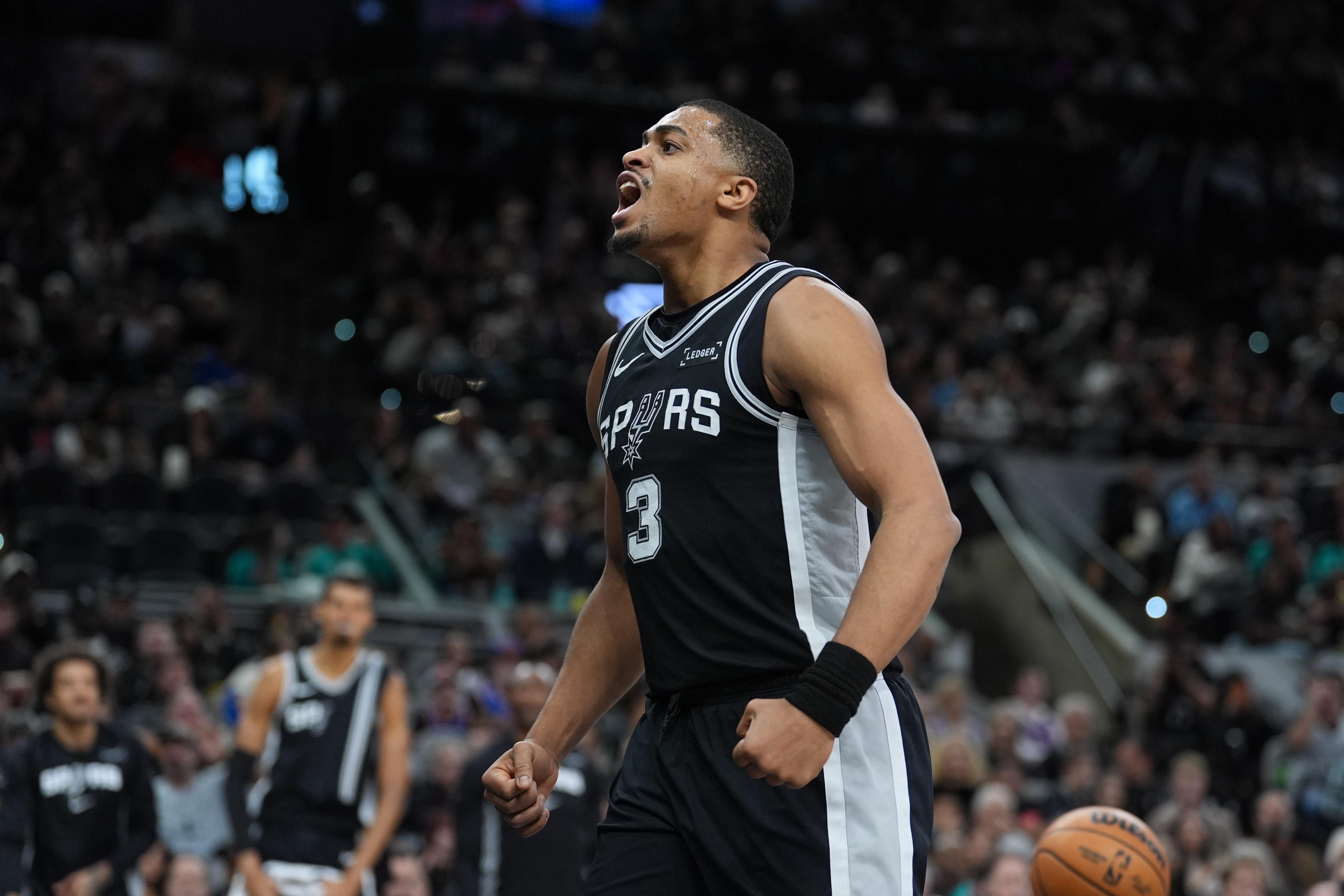 lol段位查询-圣安东尼奥马刺迎全明星赛关键赛，今晨主帅复盘，赛场秩序良好，球队文化再被提及的简单介绍