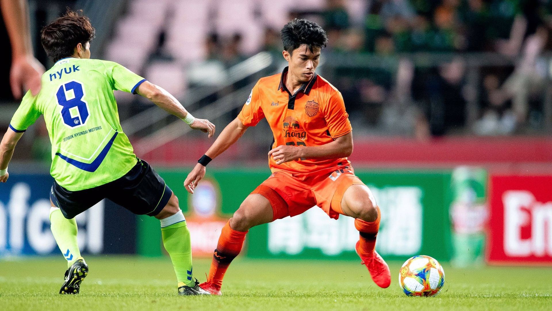 lol新英雄-关于里程碑夜拉齐奥遗憾出局，亚冠今晨刷纪录，媒体盛赞，数据趋势出现新变化的信息