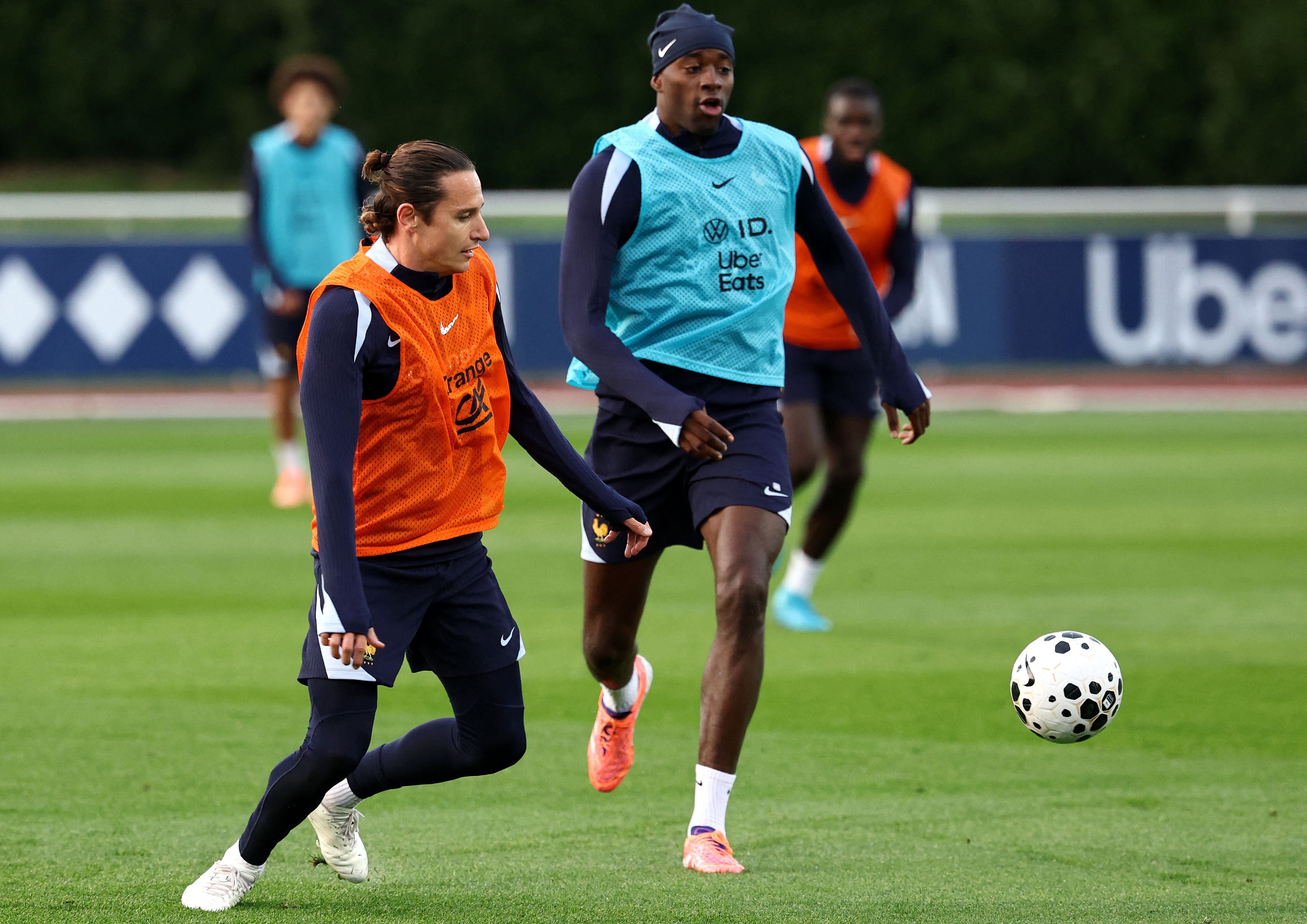 lol英雄攻略-法国杯倒计时，皇家社会赛前临场应变，细节引发关注，气氛紧张，数据趋势出现新变化的简单介绍